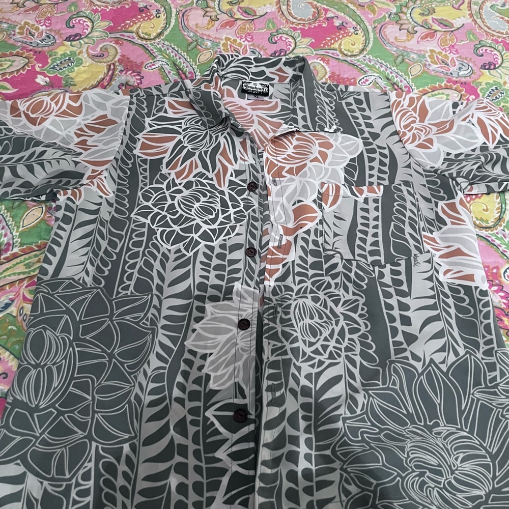 Manuhealii Kids Floral Button-Down Shirt in Gray and Brown